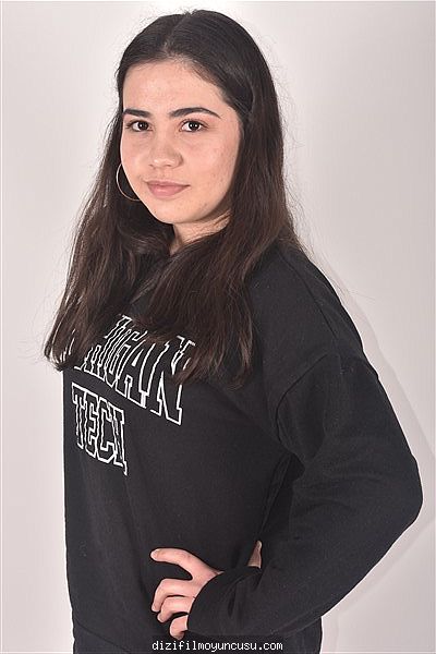 Kadın Oyuncular Adayımız Fatma