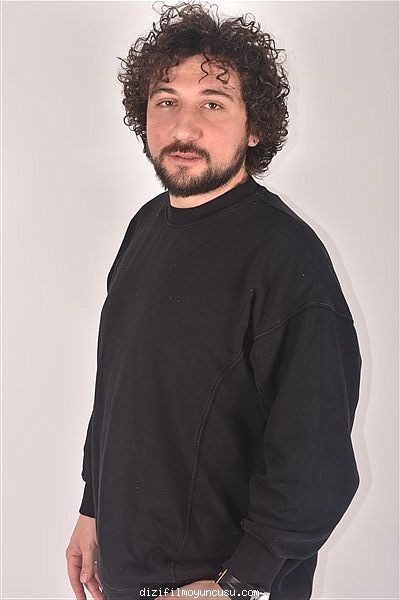 Erkek Oyuncular Adayımız Volkan