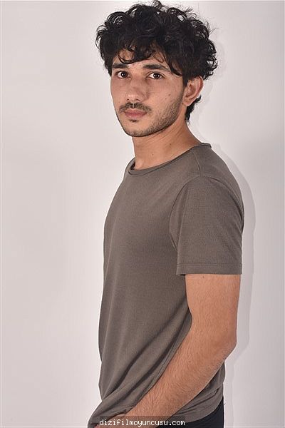 Erkek Oyuncular Adayımız Yasin