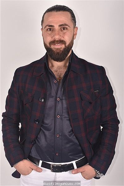 Erkek Oyuncular Adayımız Mehmet