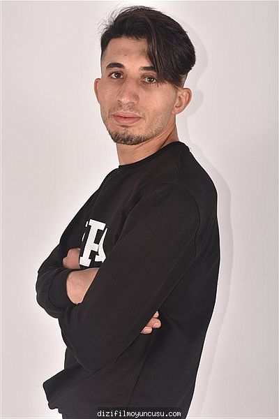 Erkek Oyuncular Adayımız Mustafa
