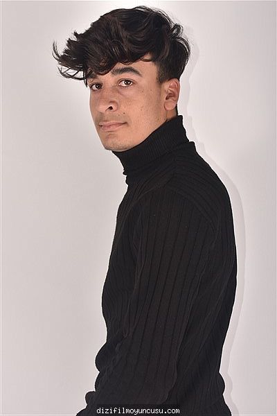 Erkek Oyuncular Adayımız Ömer