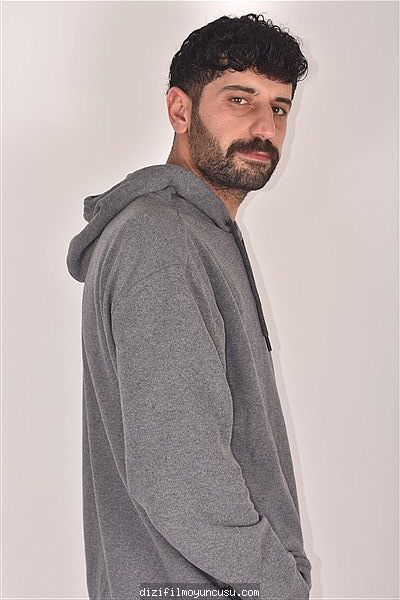 Erkek Oyuncular Adayımız Hasan