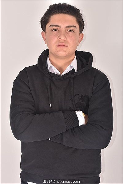Erkek Oyuncular Adayımız Süleyman