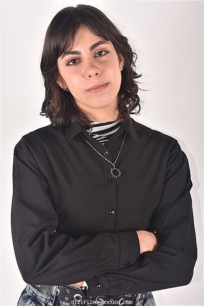Kadın Oyuncular Adayımız Duygu