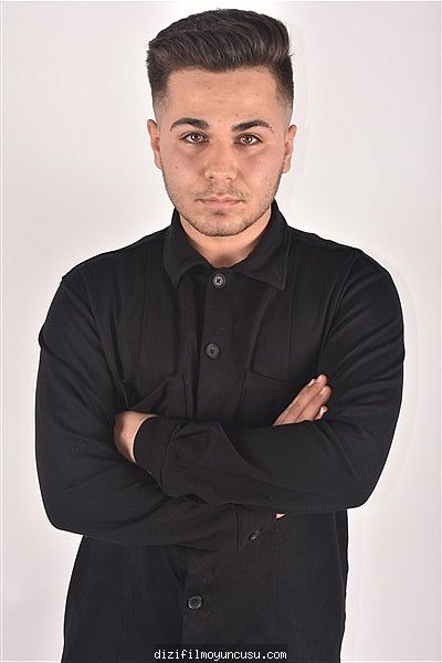Erkek Oyuncular Adayımız Mehmet