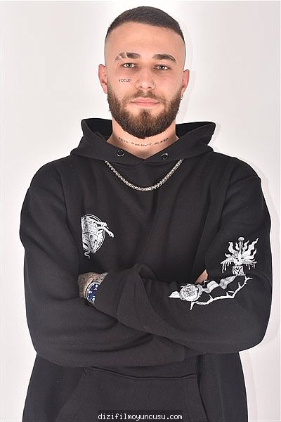 Erkek Oyuncular Adayımız Mehmet