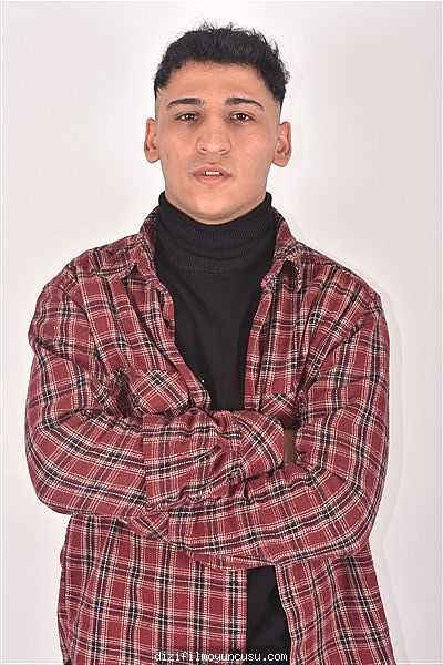 Erkek Oyuncular Adayımız Selçuk