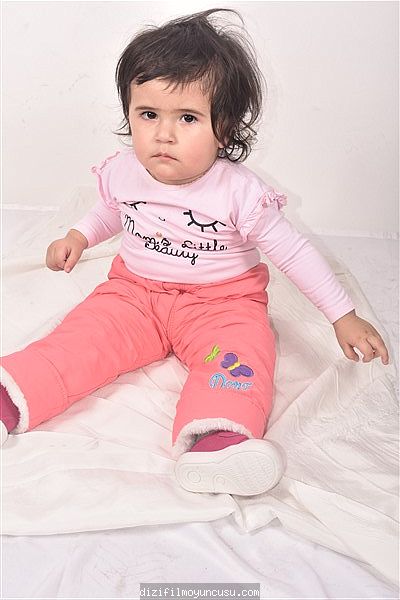 Çocuk Oyuncular Adayımız Yasemin