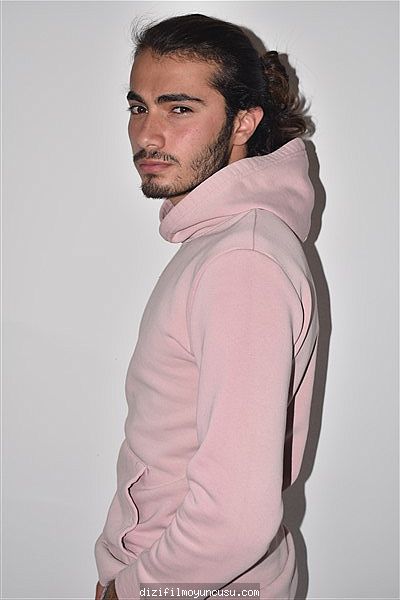 Erkek Oyuncular Adayımız Hakan