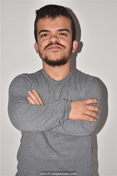 Erkek Oyuncular Adayımız Mehmet