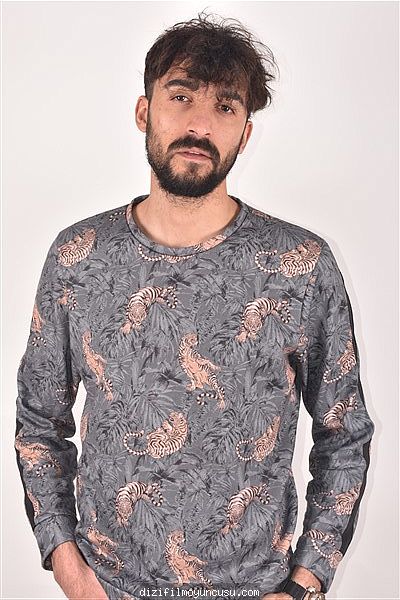 Erkek Oyuncular Adayımız Hüseyin