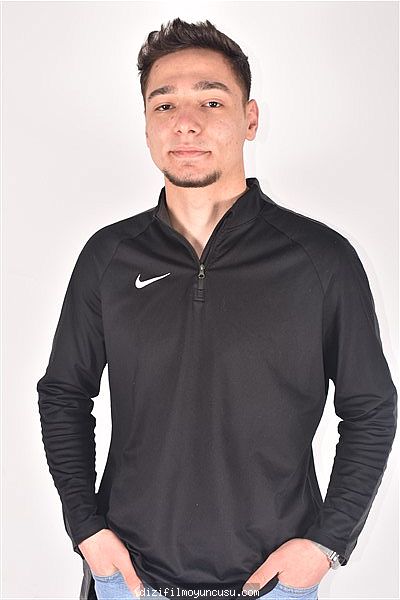 Erkek Oyuncular Adayımız Emre