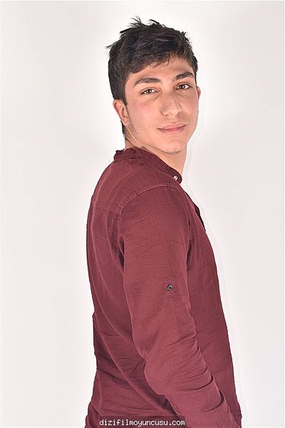 Erkek Oyuncular Adayımız Tolunay