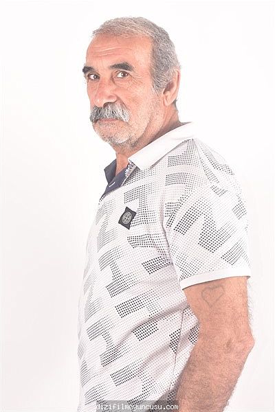 Erkek Oyuncular Adayımız Hüseyin