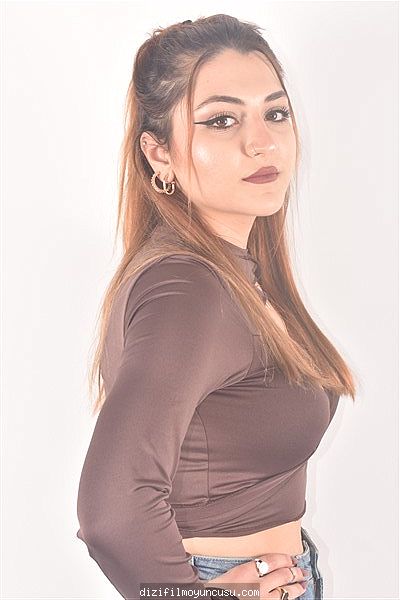 Kadın Oyuncular Adayımız Yaren