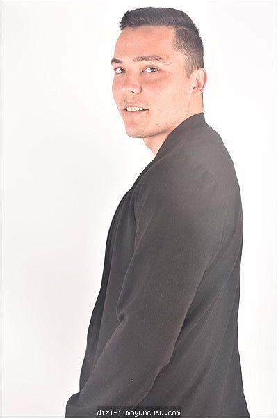 Erkek Oyuncular Adayımız Semih