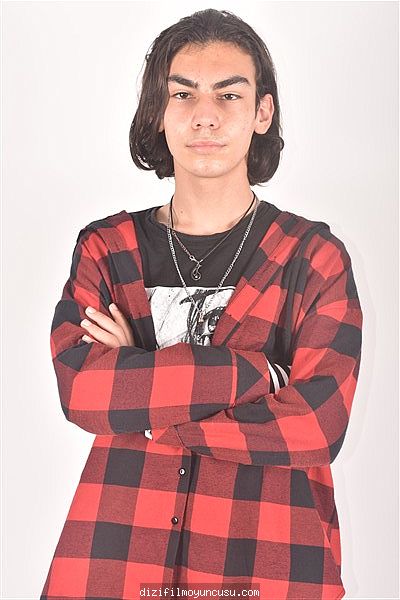Erkek Oyuncular Adayımız Barış