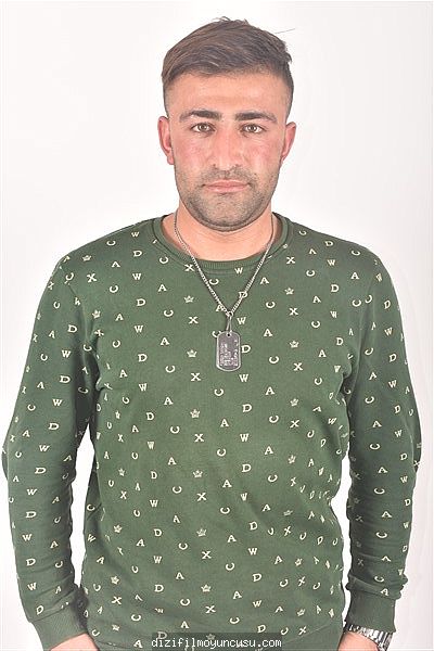 Erkek Oyuncular Adayımız Özcan