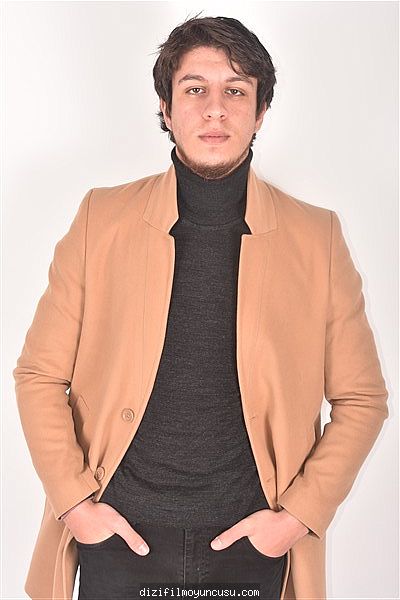 Erkek Oyuncular Adayımız Ulaş