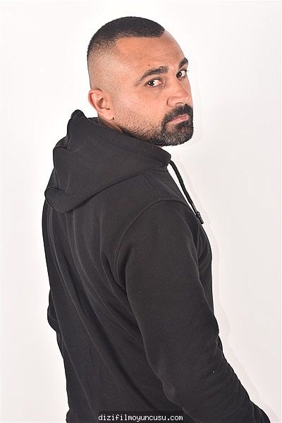 Erkek Oyuncular Adayımız Mahmut