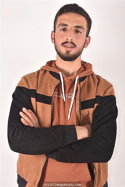 Erkek Oyuncular Adayımız Ahmet