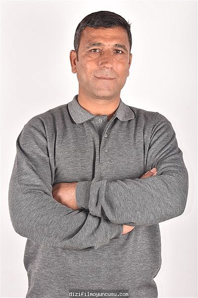 Erkek Oyuncular Adayımız Mustafa