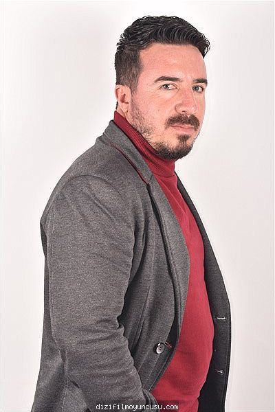 Erkek Oyuncular Adayımız İhsan