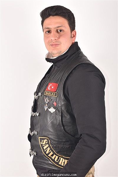 Erkek Oyuncular Adayımız Mehmet