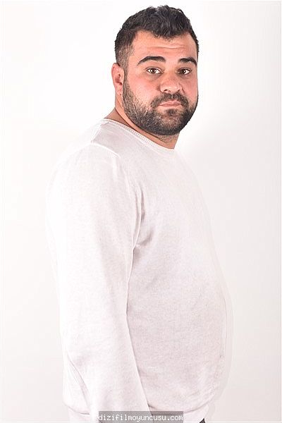 Erkek Oyuncular Adayımız Mustafa