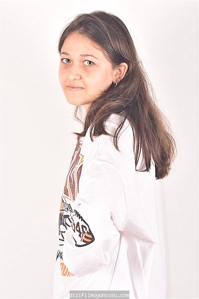 Kadın Oyuncular Adayımız Berra