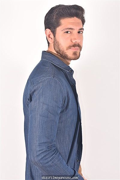 Erkek Oyuncular Adayımız Burhan