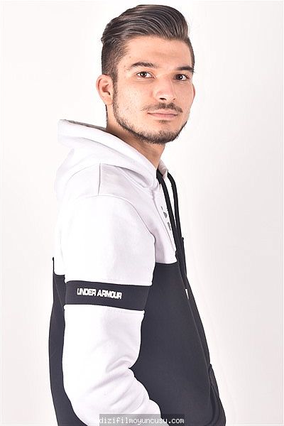 Erkek Oyuncular Adayımız Hasan