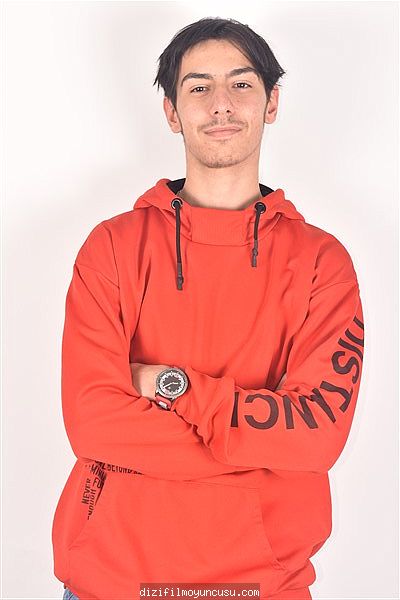Erkek Oyuncular Adayımız Özden