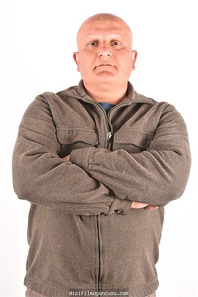 Erkek Oyuncular Adayımız Emrah