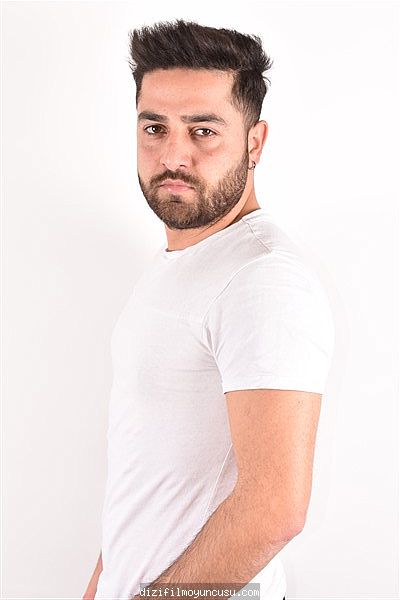 Erkek Oyuncular Adayımız Mesut