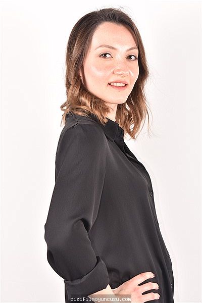 Kadın Oyuncular Adayımız Nilüfer