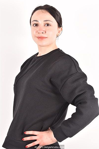 Kadın Oyuncular Adayımız Nisa