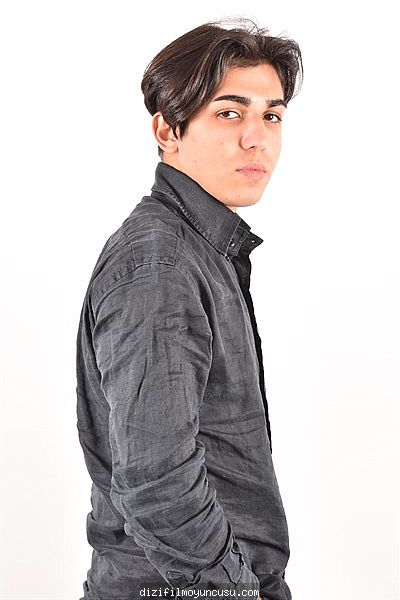 Erkek Oyuncular Adayımız Şahin