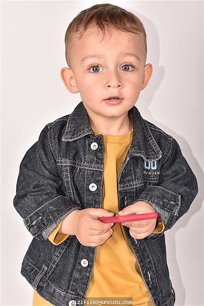 Çocuk Oyuncular Adayımız Özer