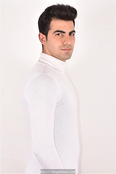 Erkek Oyuncular Adayımız Alper