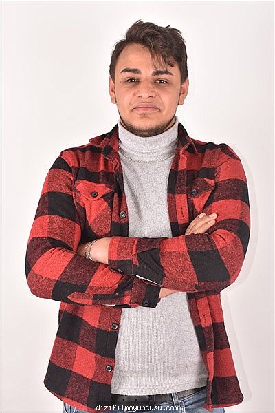 Erkek Oyuncular Adayımız Mehmet