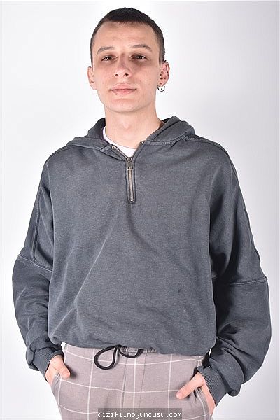 Erkek Oyuncular Adayımız Oktay