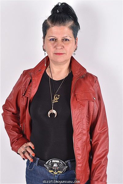 Kadın Oyuncular Adayımız Emel