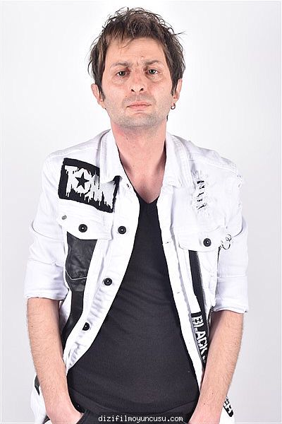 Erkek Oyuncular Adayımız Levent