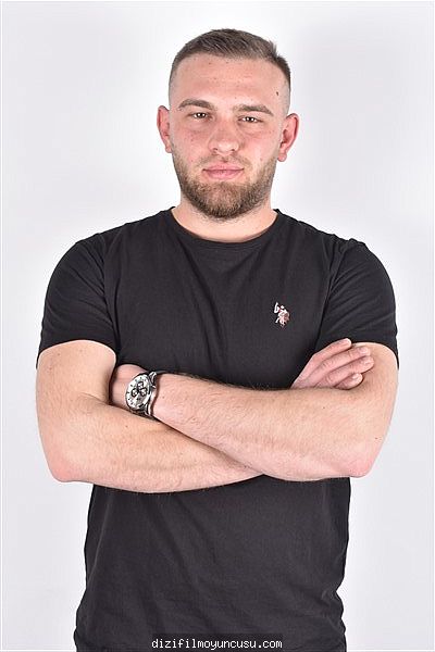 Erkek Oyuncular Adayımız Mehmet