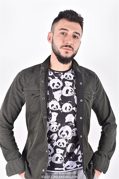 Erkek Oyuncular Adayımız Mustafa