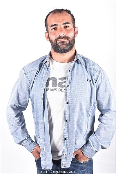 Erkek Oyuncular Adayımız Emrah
