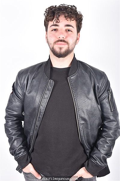 Erkek Oyuncular Adayımız Osman