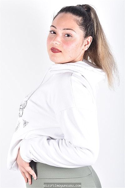 Kadın Oyuncular Adayımız Aylin